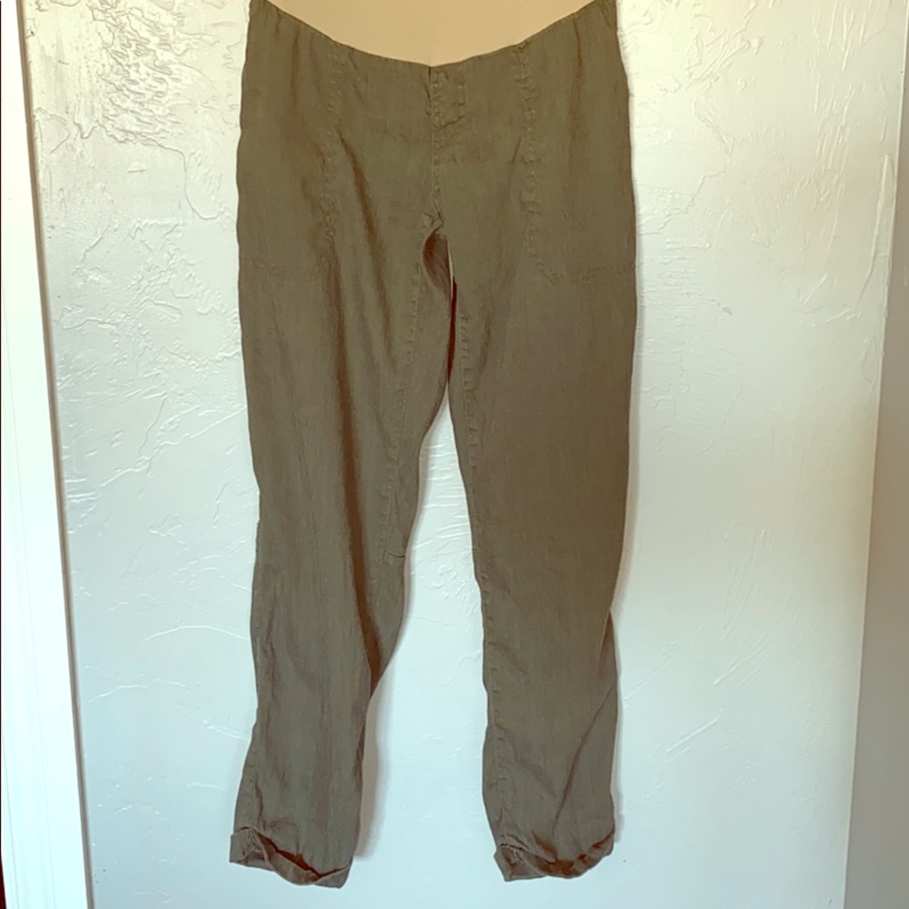 A Pea In The Pod Maternity Pants